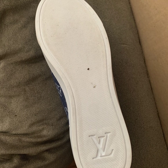 Hi Top Denim Louis Vuitton sneakers original from the store. - Picture 3 of 10